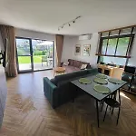 Flauta Apartment *